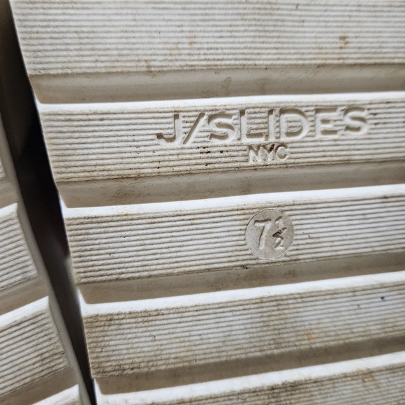 J/SLIDES Rosey 40MM Metallic Chunky Platform Sandals In Gold. Size 7.5 - Picture 3 of 16